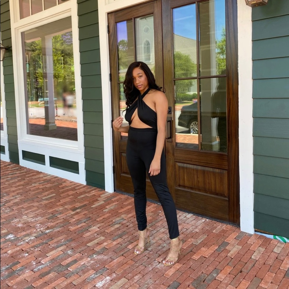Tie Neck Jumpsuit 🔥